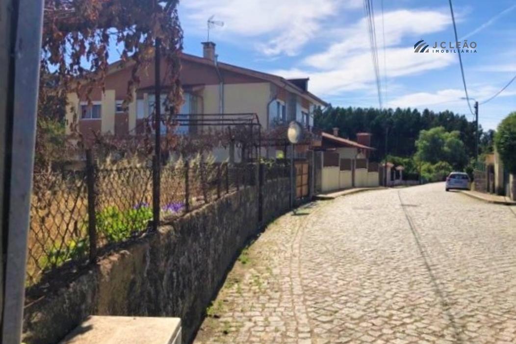 Terrain à Castelo da Maia, Portugal 692m² No. 203960