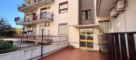 Квартира с 2 спальнями в Катания, Италия № 282811 6