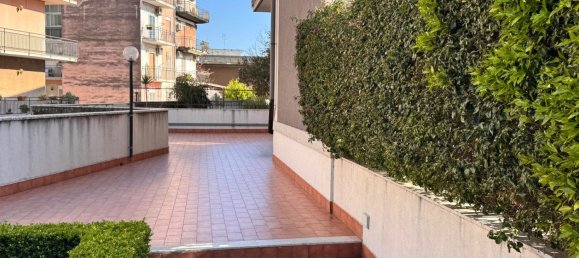 Квартира с 2 спальнями в Катания, Италия № 282811 4