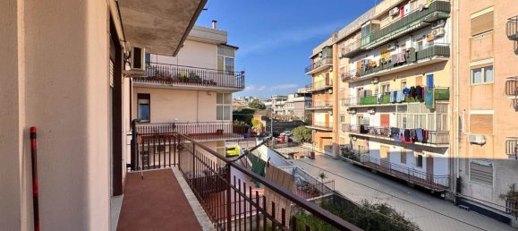 Квартира с 2 спальнями в Катания, Италия № 282811 12