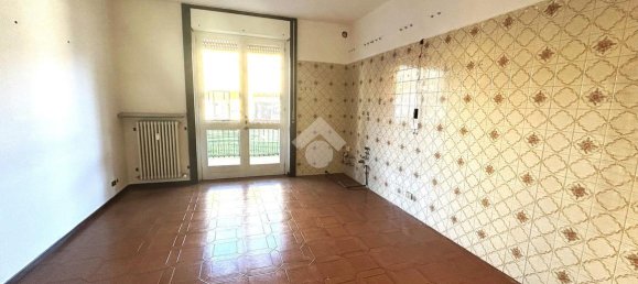 4 rooms Apartment in Villa d'Almè, Italy No. 5700 3
