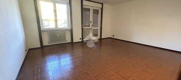 4 rooms Apartment in Villa d'Almè, Italy No. 5700 5