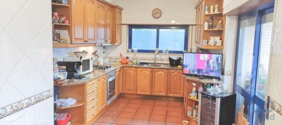 3 bedrooms House in Vialonga, Portugal No. 129395 13