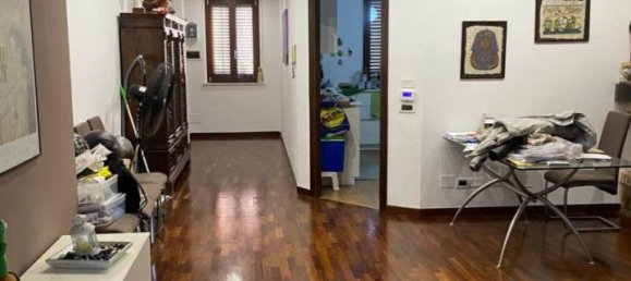 4-Zimmer Wohnung in Palermo, Italy, Nr. 34931 4