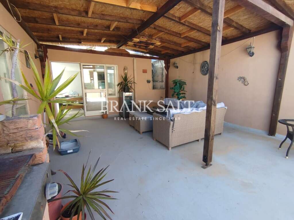 Maisonette de 3 dormitorios en Swieqi, Malta No. 2868