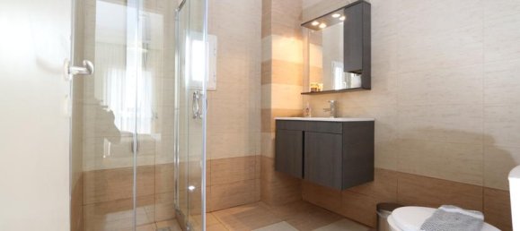 1000m² Townhouse in Athens, Greece No. 6540 16