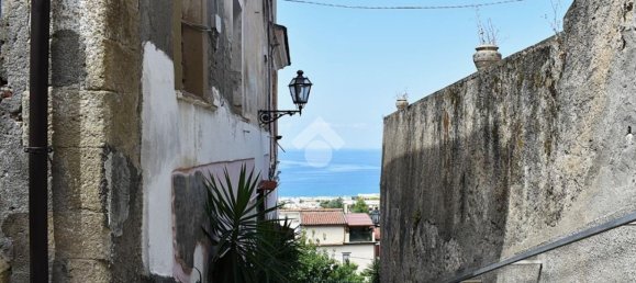 5 bedrooms Apartment in Paola, Italy No. 321928 26