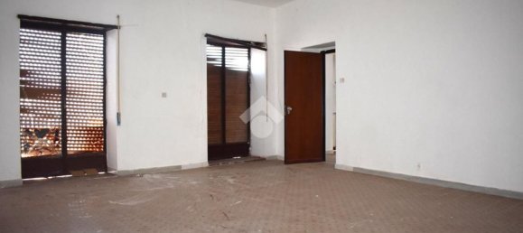 5 bedrooms Apartment in Paola, Italy No. 321928 17