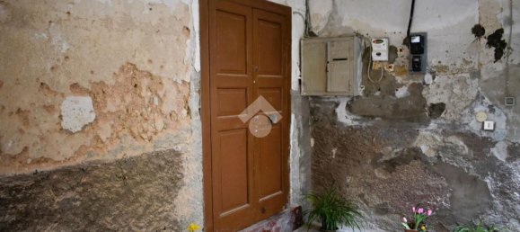 5 bedrooms Apartment in Paola, Italy No. 321928 4