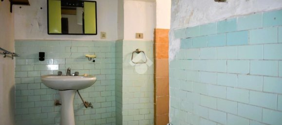 5 bedrooms Apartment in Paola, Italy No. 321928 16