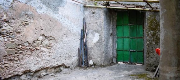 5 bedrooms Apartment in Paola, Italy No. 321928 24