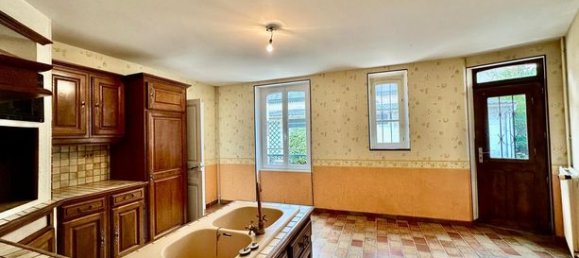 6 bedrooms House in Chartres, France No. 304139 8