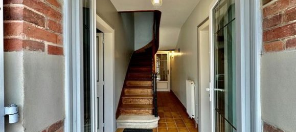 6 bedrooms House in Chartres, France No. 304139 10