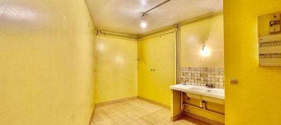 6 bedrooms House in Chartres, France No. 304139 5