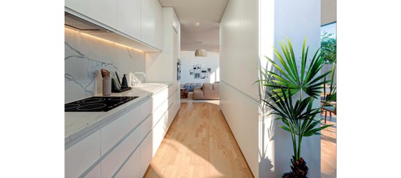 3 bedrooms Apartment in Lisbon, Portugal No. 125495 4