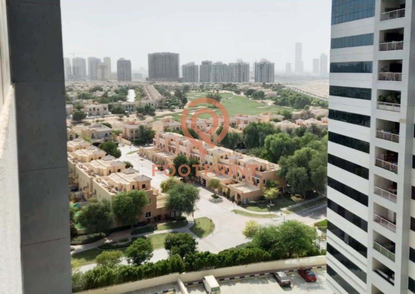 2 bedrooms Apartment in Dubai Sports City, UAE No. 23708
