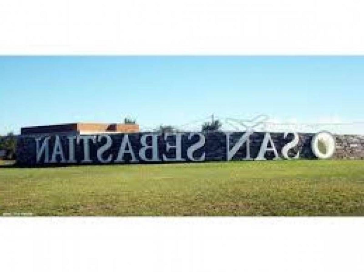  Land in Escobar, Argentina No. 112304