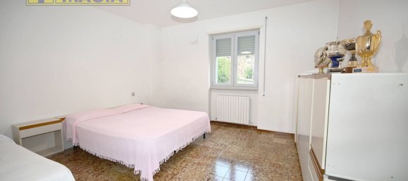 5-salle Appartement à Ascoli Piceno, Italy No. 25487 11
