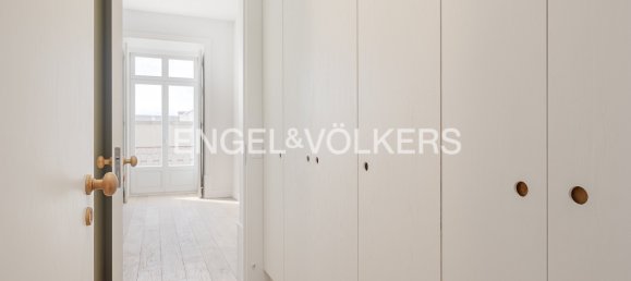 2 bedrooms Apartment in Lisbon, Portugal No. 10777 12