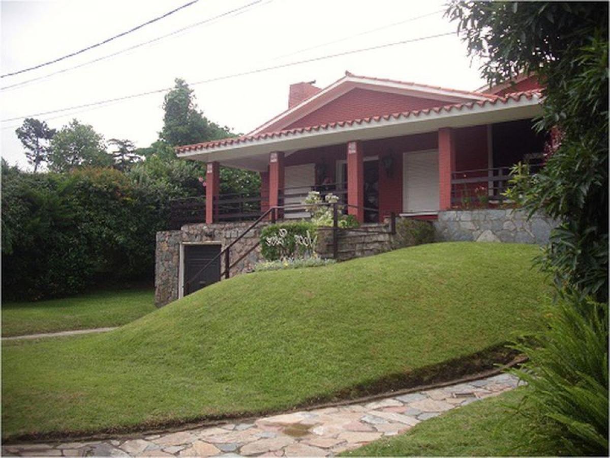 5 bedrooms House in Maldonado, Uruguay No. 4545