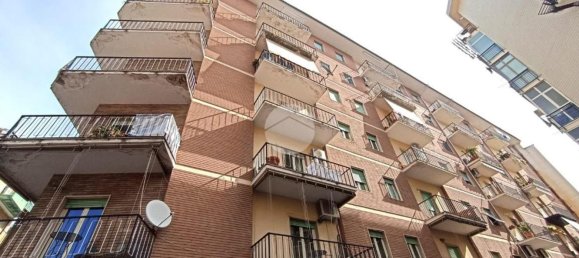 5 rooms Apartment in Cosenza, Italy No. 166499 2