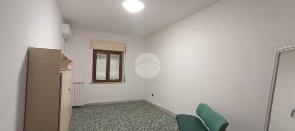 5 rooms Apartment in Cosenza, Italy No. 166499 16
