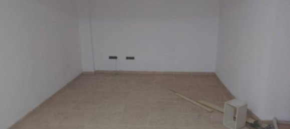 130m² Commercial property in Valencia, Spain No. 175896 7