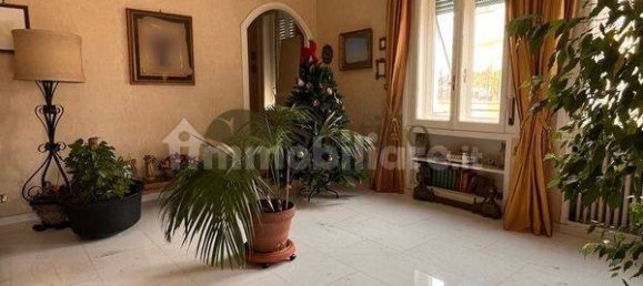 5 bedrooms Apartment in Rome, Italy No. 66691 7