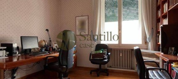 5 bedrooms Apartment in Rome, Italy No. 66691 23