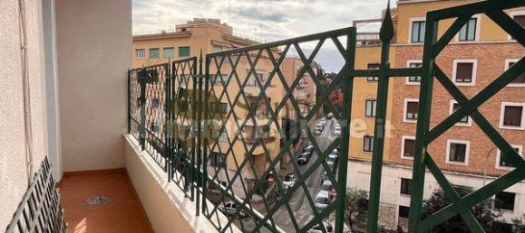 5 bedrooms Apartment in Rome, Italy No. 66691 34