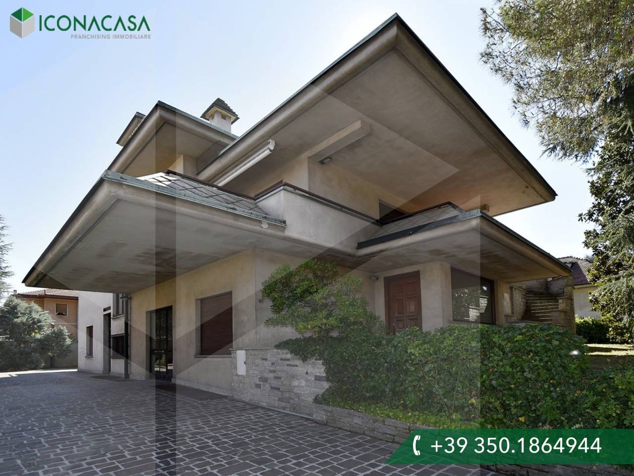 5 غرف نوم فيلا في Parabiago, Italy رقم 17473