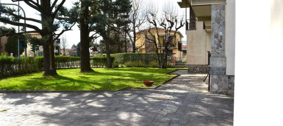 6 غرف نوم فيلا في Lonate Pozzolo, Italy رقم 312012 35