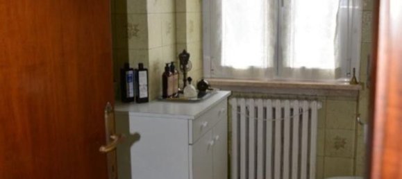 6 غرف نوم فيلا في Lonate Pozzolo, Italy رقم 312012 20