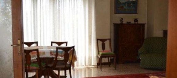 6 غرف نوم فيلا في Lonate Pozzolo, Italy رقم 312012 14