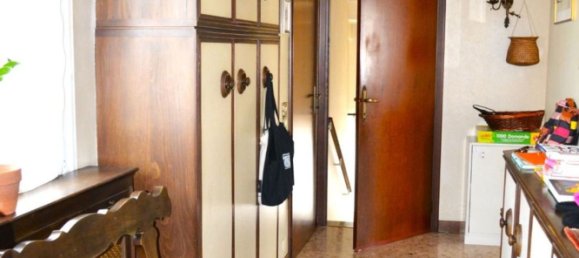 6 غرف نوم فيلا في Lonate Pozzolo, Italy رقم 312012 21