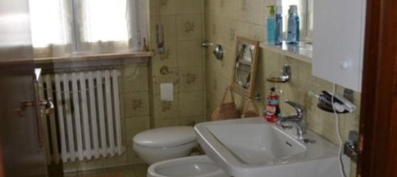 6 غرف نوم فيلا في Lonate Pozzolo, Italy رقم 312012 19