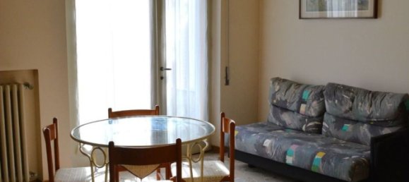 6 غرف نوم فيلا في Lonate Pozzolo, Italy رقم 312012 24