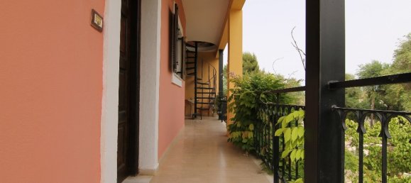 469 m² adosado en venta en Corfu, Central Corfu and Diapontian Islands, Corfu, Ionian Islands, Peloponnese, Western Greece and the Ionian, Greece № 6321 2