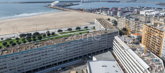 Apartamento de 4 dormitorios en Matosinhos, Portugal No. 109871 38