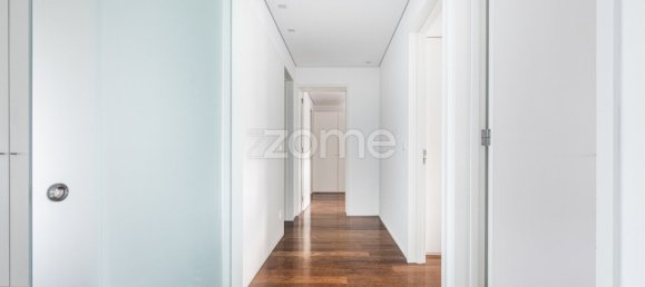 Apartamento de 4 dormitorios en Matosinhos, Portugal No. 109871 15