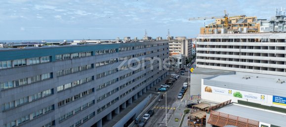Apartamento de 4 dormitorios en Matosinhos, Portugal No. 109871 40
