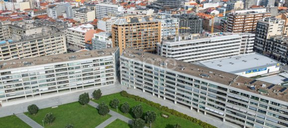 Apartamento de 4 dormitorios en Matosinhos, Portugal No. 109871 36