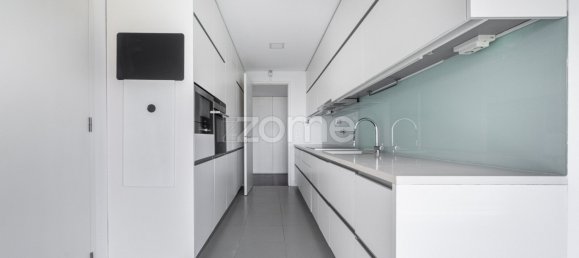 Apartamento de 4 dormitorios en Matosinhos, Portugal No. 109871 12