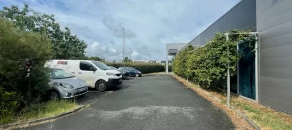 Almacén en Villenave-d'Ornon, France 1096 m² No. 341299 2
