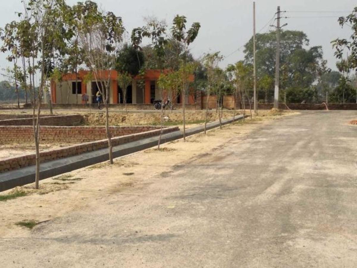  Land in Lucknow, India No. 31611