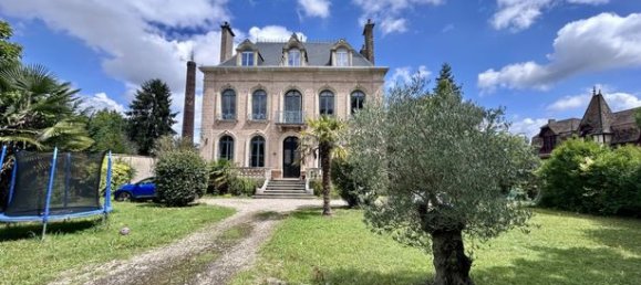 7 bedrooms House in Saint-Pierre-les-Elbeuf, France No. 310144 2