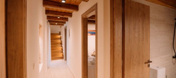 3 bedrooms Commercial property in Heraklion, Greece No. 2736 4