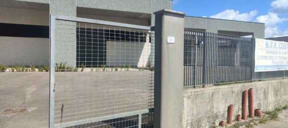  مستودع في Sabaudia, Italy 950متر مربع رقم 47732 27