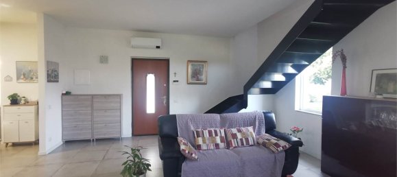 3 غرف نوم فيلا في Casnate con Bernate, Italy رقم 73987 19