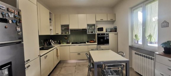 3 غرف نوم فيلا في Casnate con Bernate, Italy رقم 73987 4